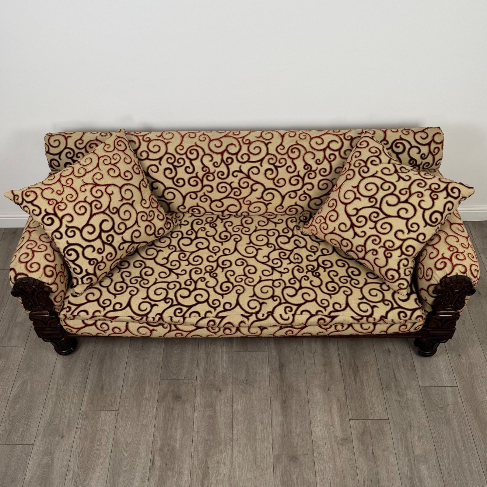 photo furniture Antique 19th Century Good Quality William IV Sofa In Rosewood