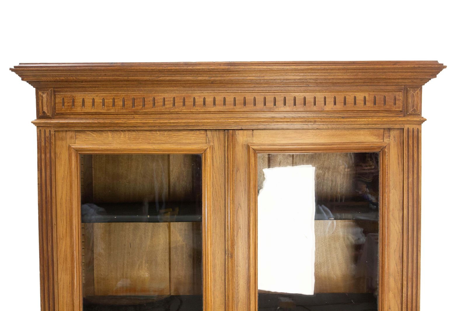 Bibliothèque vitrine de style Henri II en chêne, XIXe siècle photo vinterior