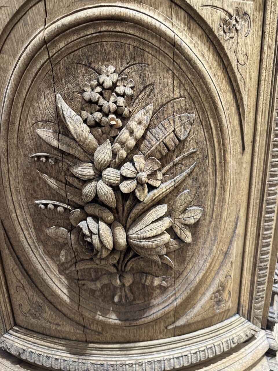 Wonderful Rare French Oak Hunting Sideboard photo vinterior