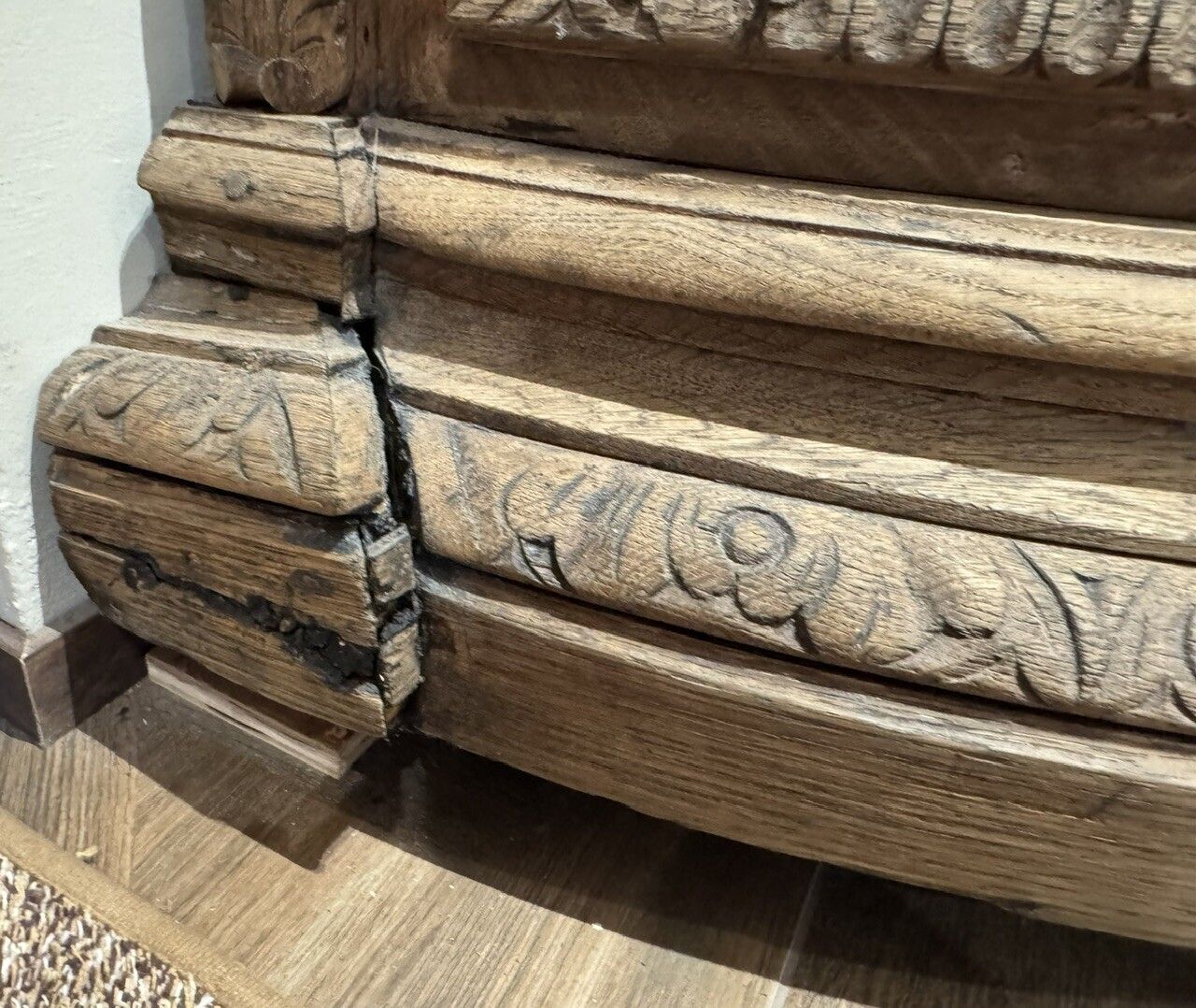 3000.0 Wonderful Rare French Oak Hunting Sideboard photo