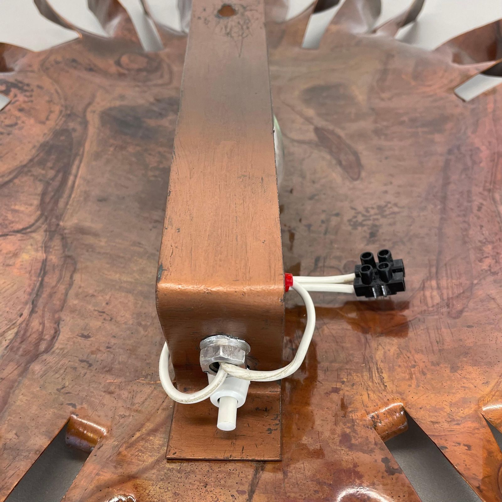photo vintage Large 50cm Solid Copper Stilnovo Style Sunburst Theatre Wall Light , Italy 1950s