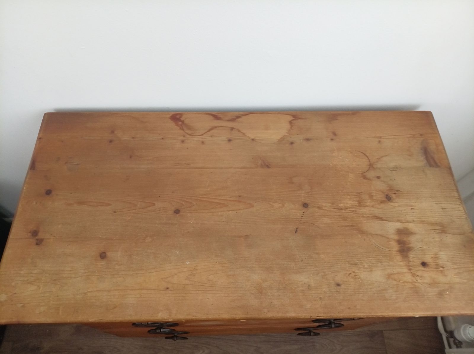 Chest Of Drawers, Rustic Style. photo furniture