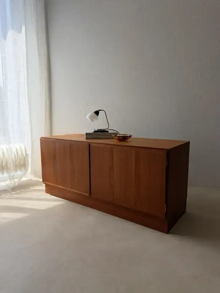 Omann Jun Dressoir Teak jaren 1960 Deens Design