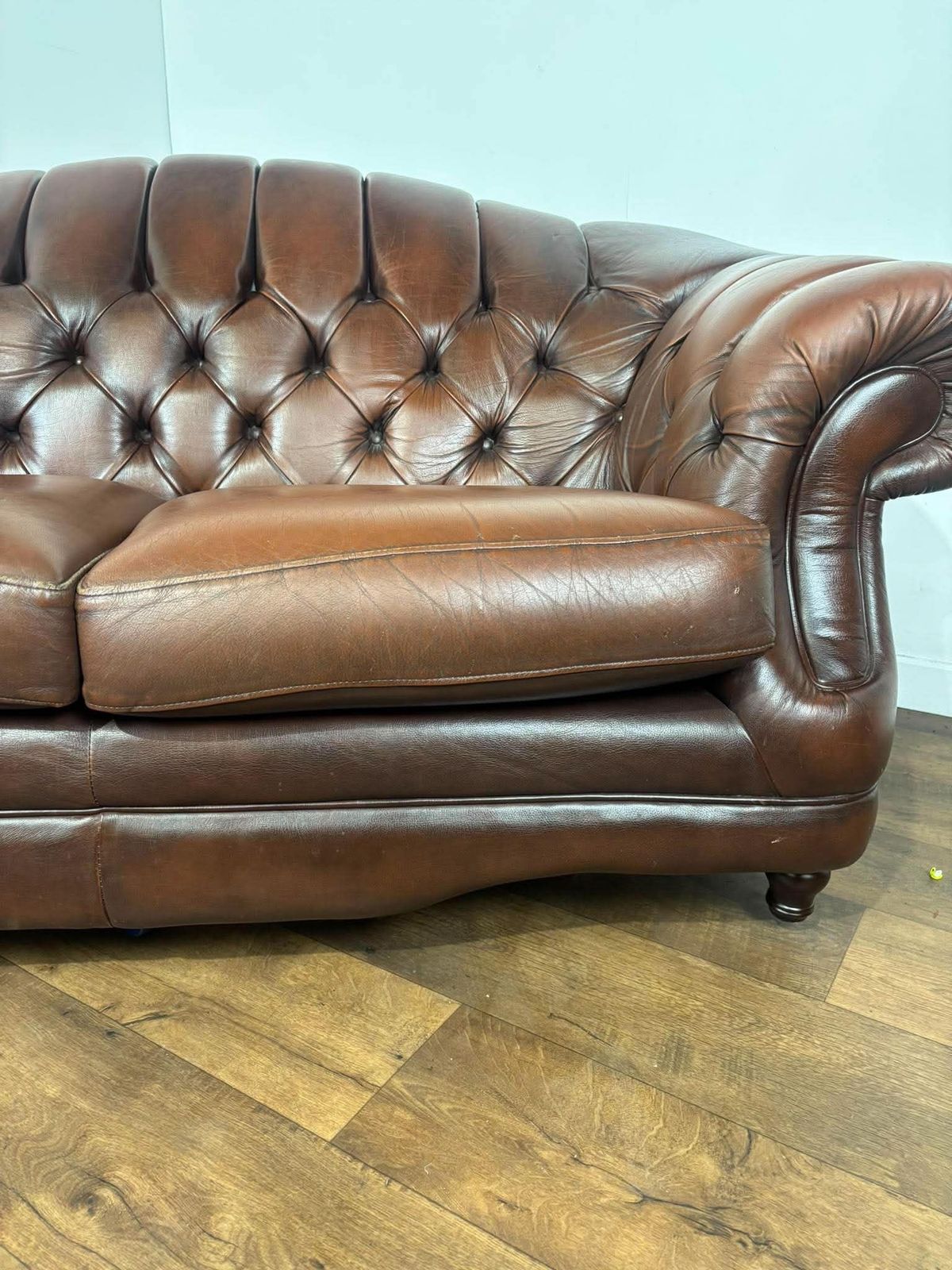 Thomas Lloyd Brown Leather Chesterfield Style Sofa photo vintage