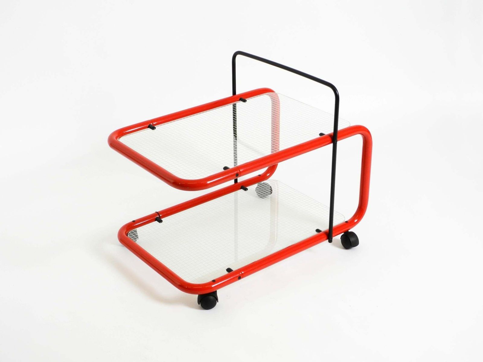 Italiaanse postmoderne serveerwagen of barcart uit de jaren 1980, metaal en glas photo 755.0