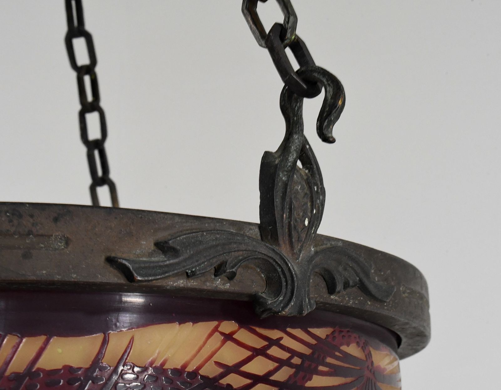 photo buy Franse art deco cameo hanglamp van Gallé, jaren 1920, Frankrijk