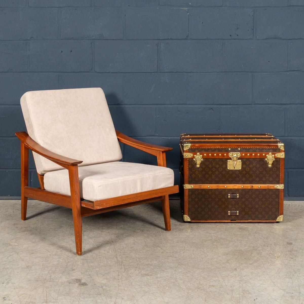 Antique 20thc Louis Vuitton Shoe Trunk In Monogram Canvas, France C.1920 photo for sale