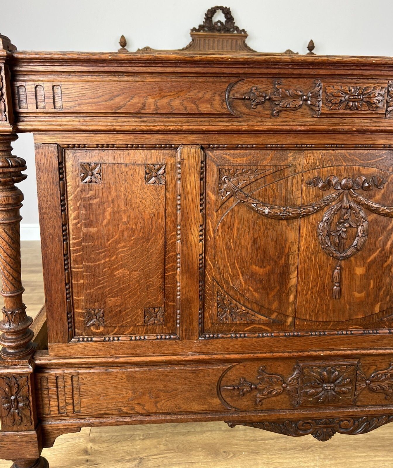 photo furniture Bed Antique French Style Oak Double Bed Frame Carved Headboard Lot 6151
