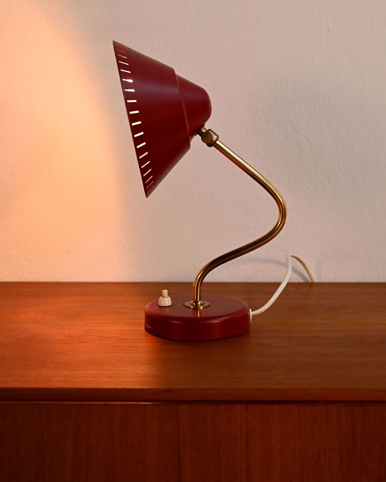 Ringus lamp, ca. jaren 1950 photo Verlichting