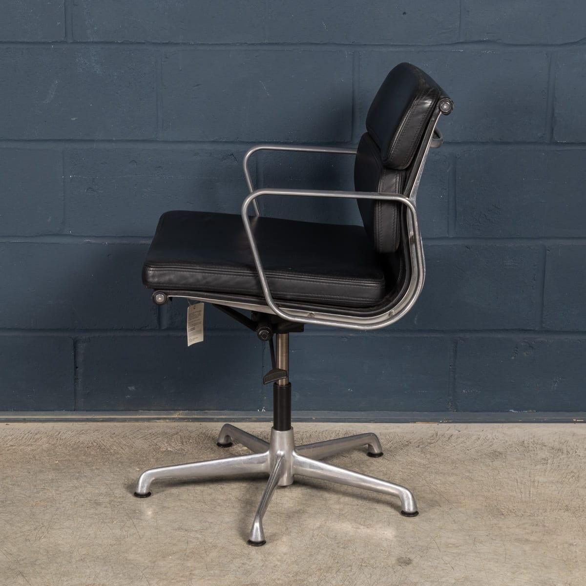 Vintage 20thc Ea217 Chair In Black Leather By Charles And Ray Eames For Icf photo Furniture