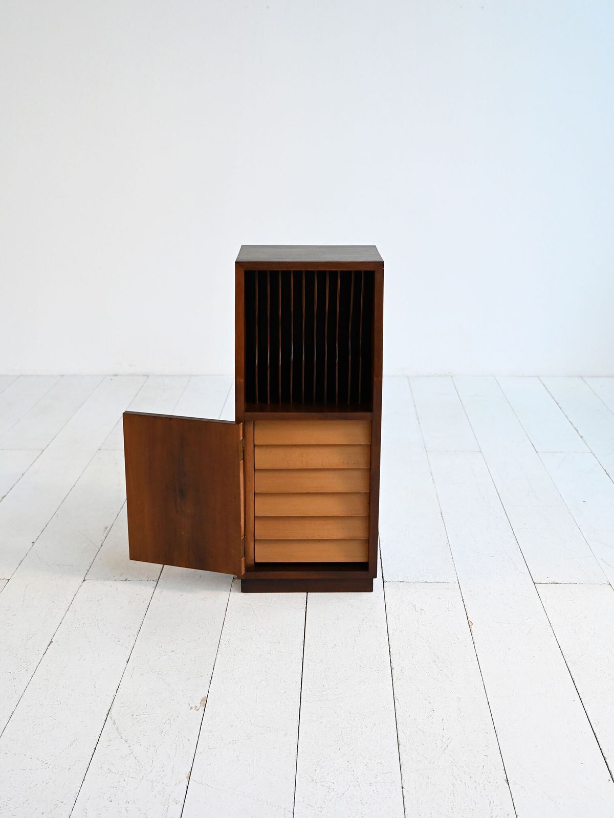 Kast met vinylvak photo Meubels