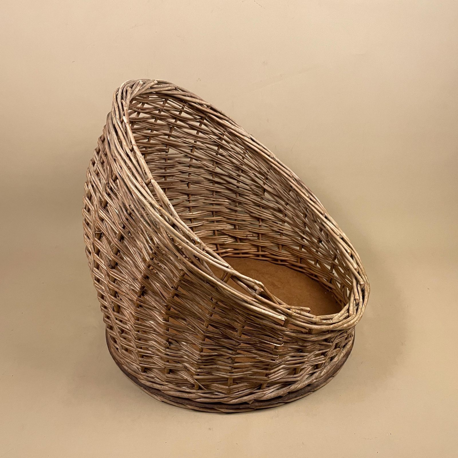 photo furniture Vintage Wicker Willow Pet Basket Dog Cat Bed Rustic Handmade Farmhouse