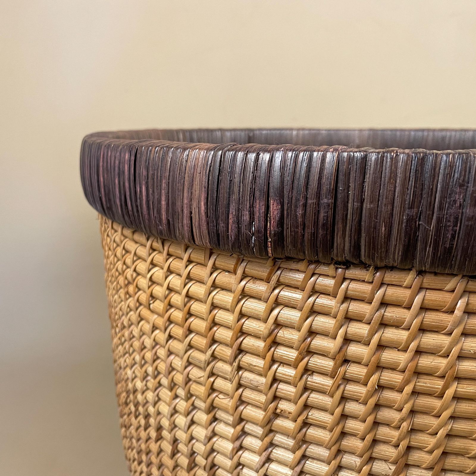 Vintage Large Round Woven Planter Basket Bamboo Rattan Blanket Basket Rustic Boho Decor photo 85.0