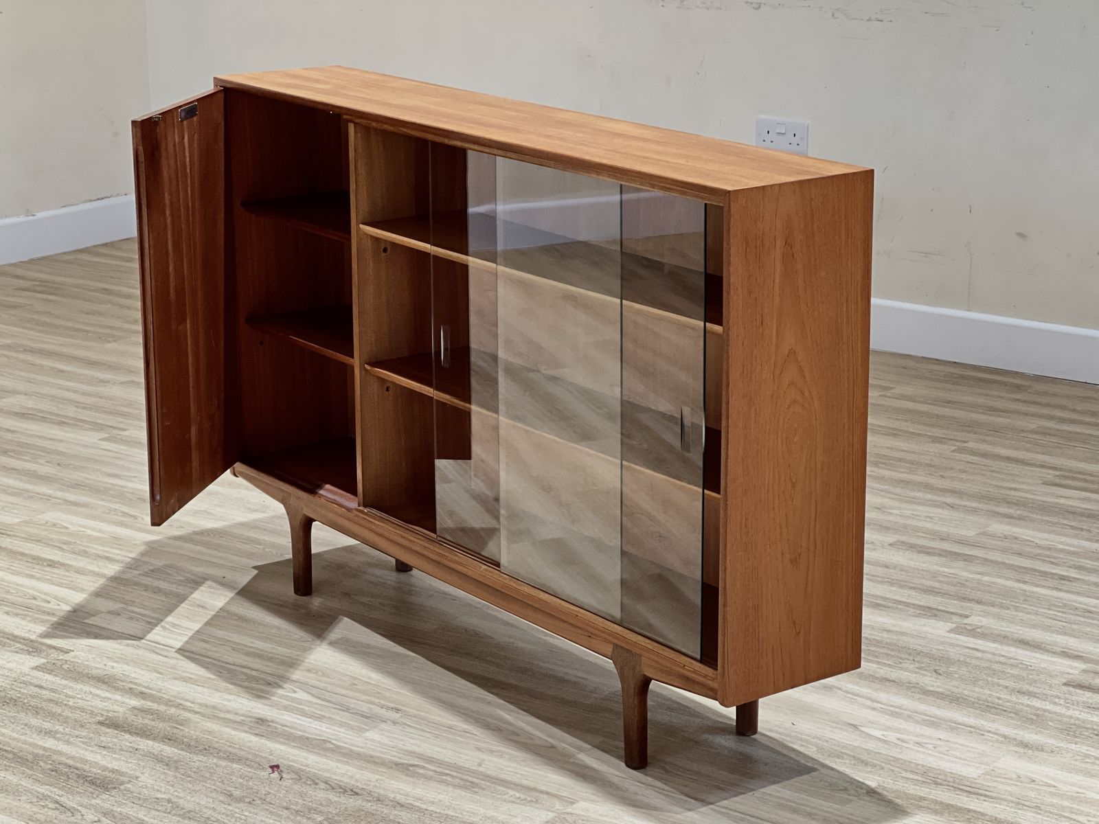 680.0 McIntosh Teak Display Cabinet, 1960s photo