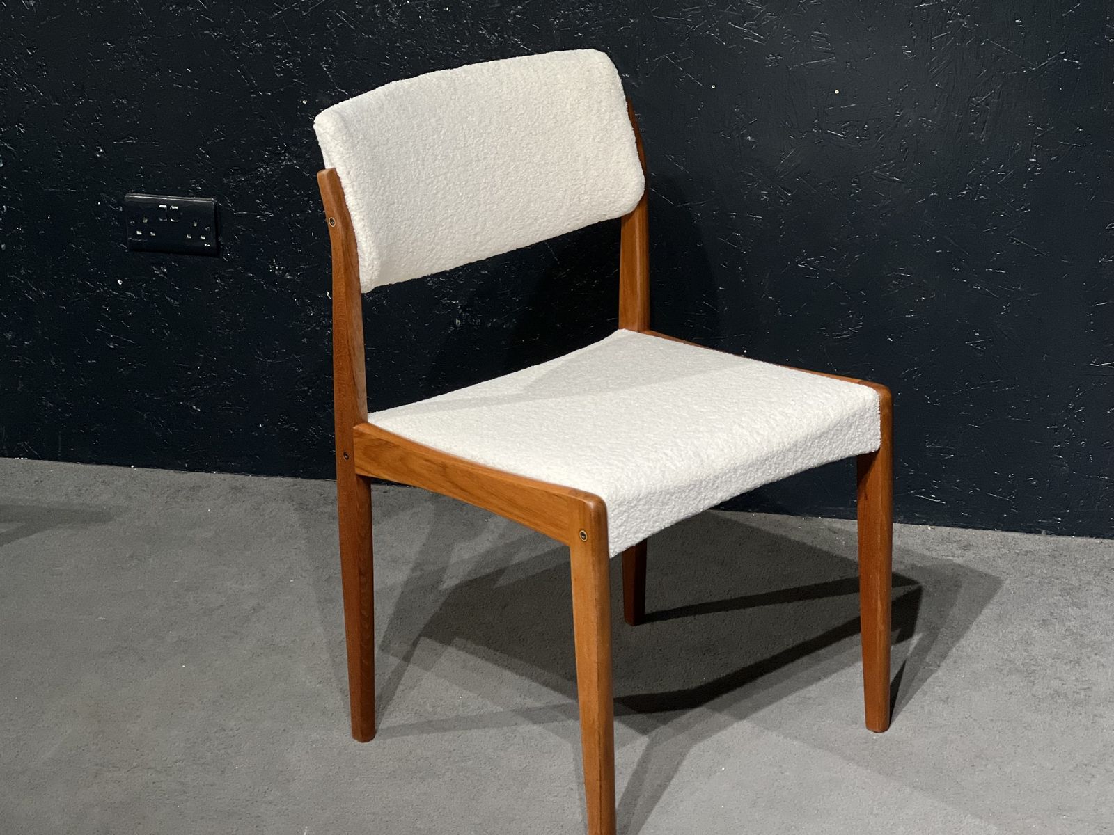 photo vinterior Set Of Danish Chairs By Hw Klein For Bramin