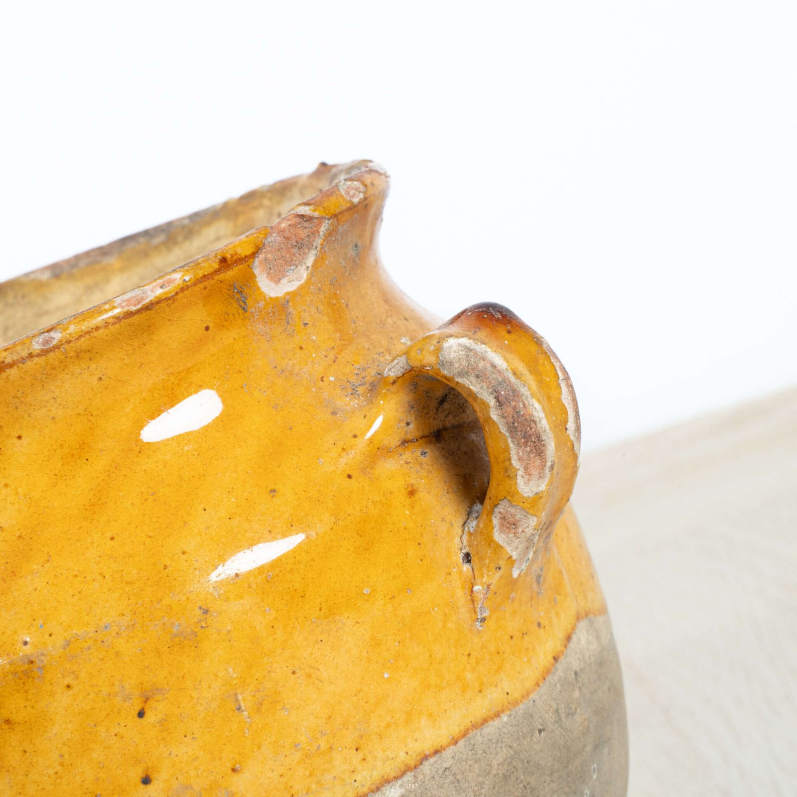 Diminutive Confit Pot., 1800s photo vinterior