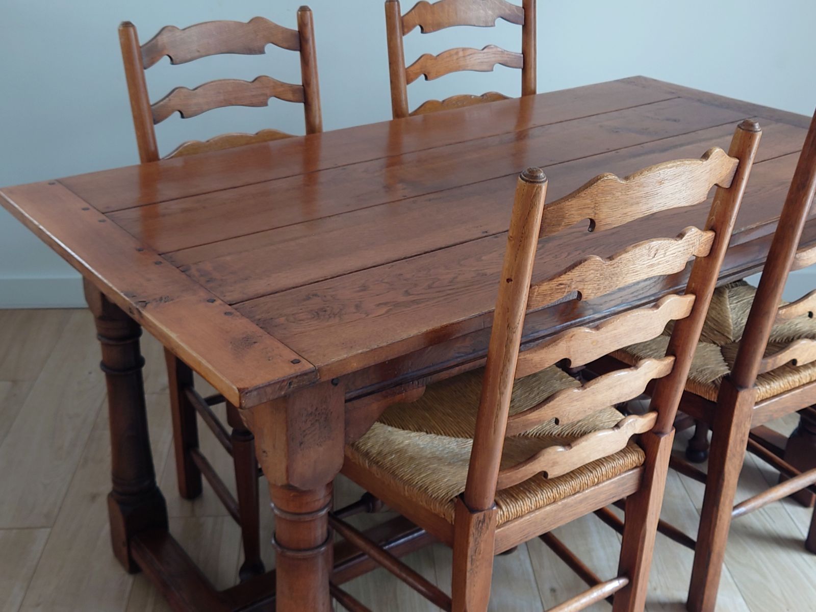 English Country Oak Dining Table And 4 Rush Seated Ladderback Chairs photo for sale