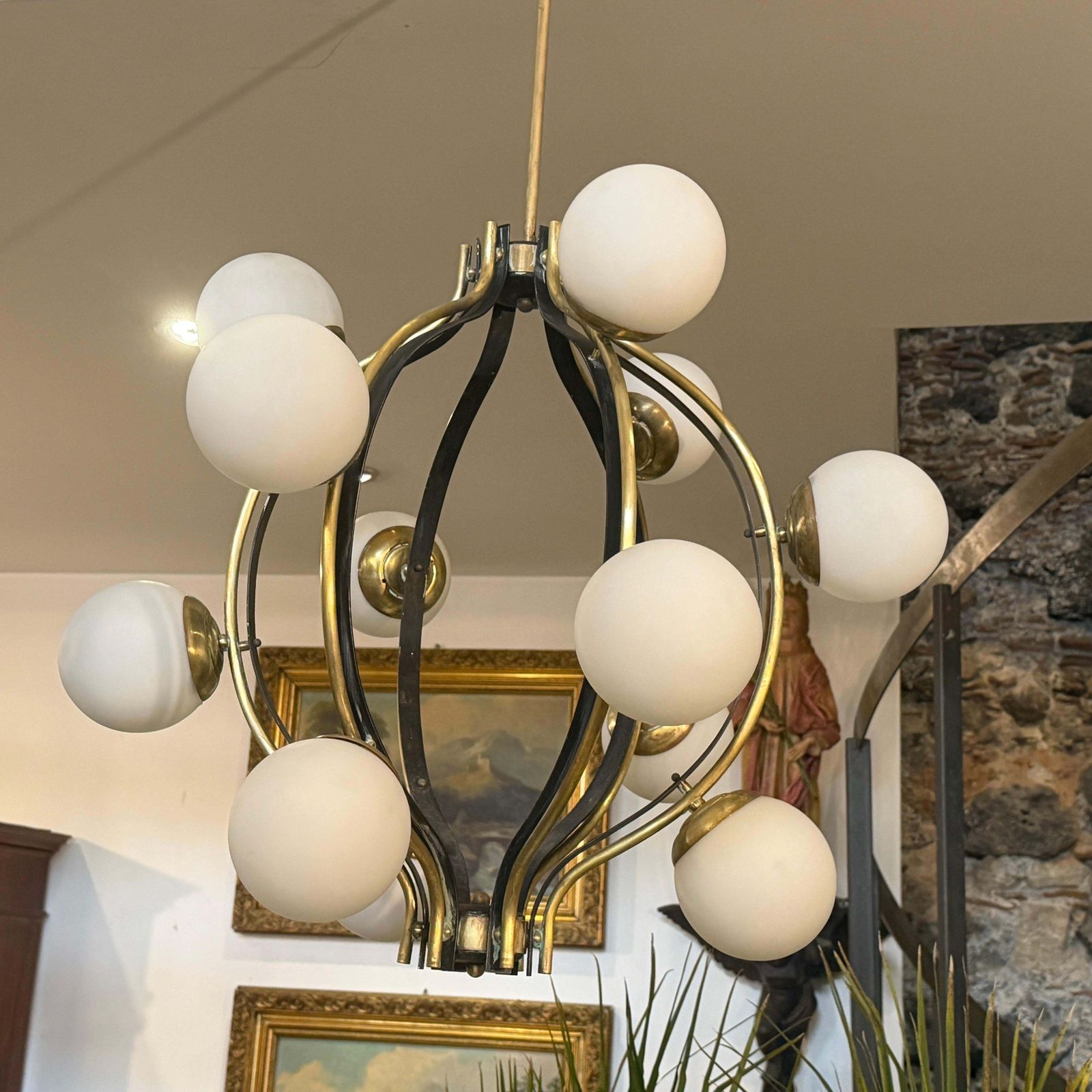 1950s Mid  Century Modern Brass And White Glass 12 Lights Chandelier By Stilnovo photo vinterior