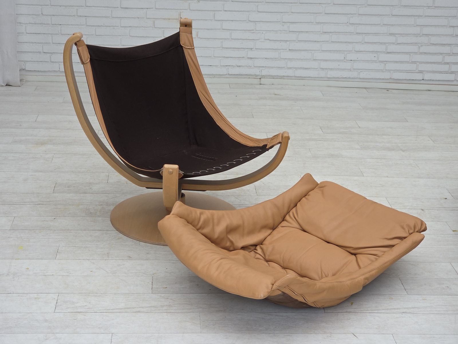 1980s, Scandinavian Swivel Armchair, Furniture Leather, Bent Wood. photo vintage