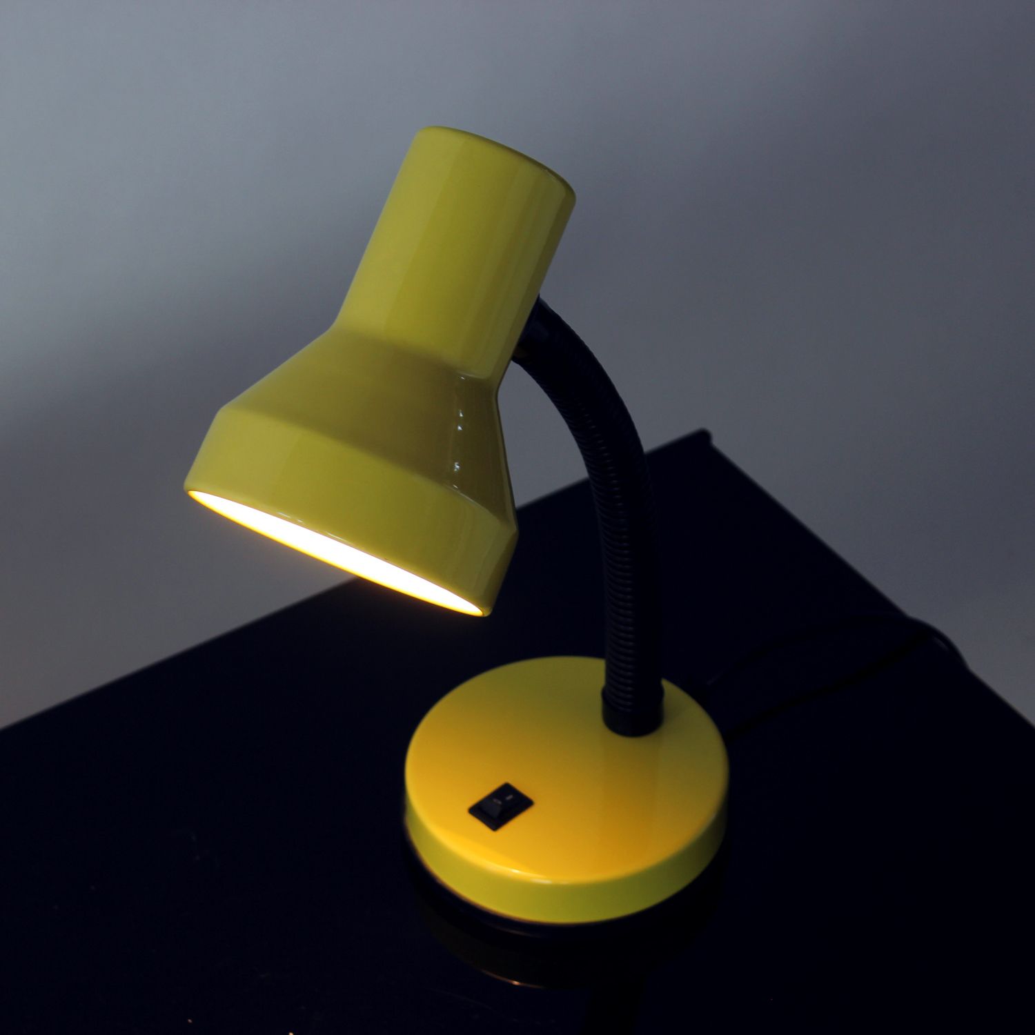 photo for sale Gele Rendi "Baby 2" verstelbare bureaulamp, Tsjecho-Slowakije, jaren 1990