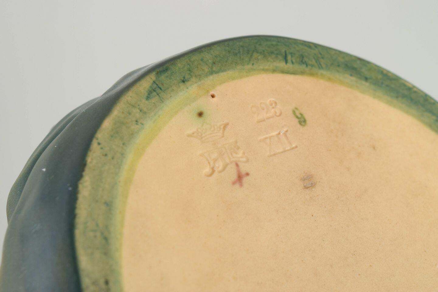 Ipsens Enke, Denmark. Ceramic Dish With Two Penguins. 1920s/30s photo Home Decor