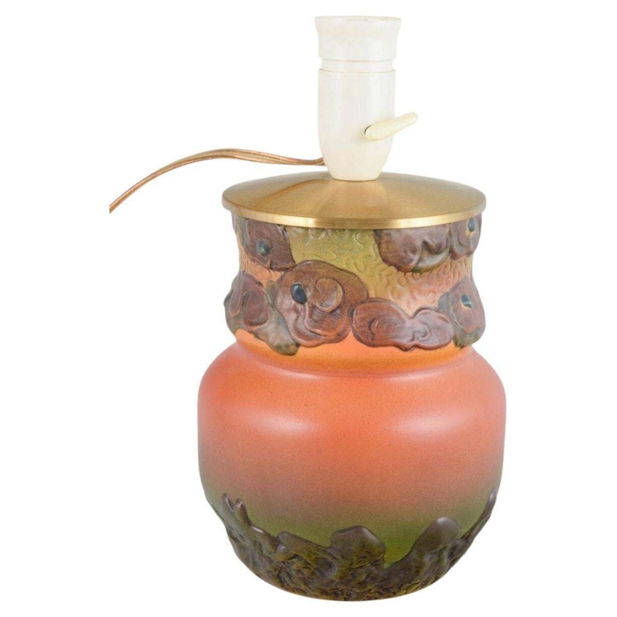 Ipsens Enke. Lampe de table, convertie d'un vase en céramique, vers 1920/1930.