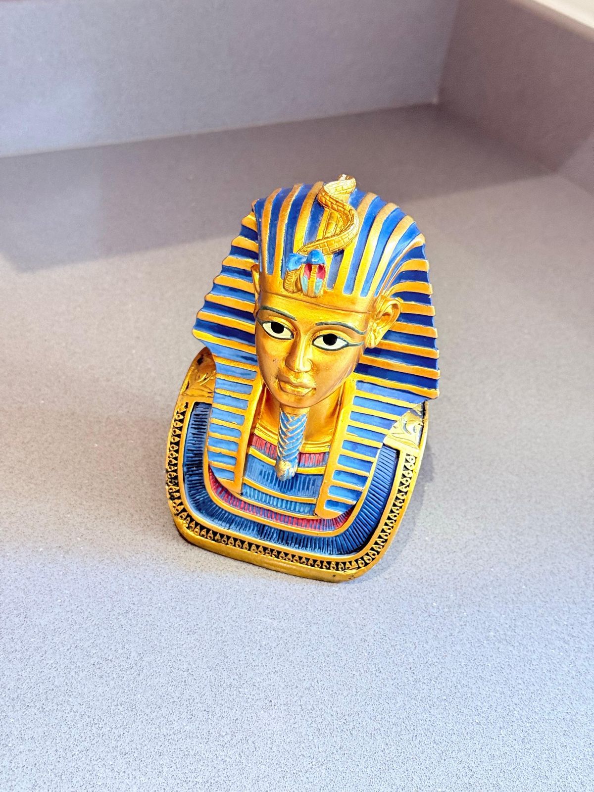 Egyptian Pharaoh Tutankhamun Bust Sculpture, Decorative Ancient Egyptian Revival photo for sale
