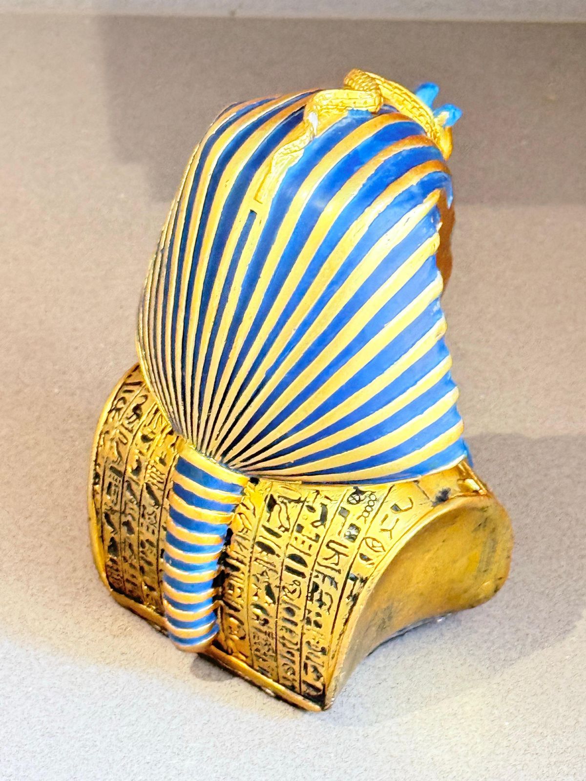Art Egyptian Pharaoh Tutankhamun Bust Sculpture, Decorative Ancient Egyptian Revival photo
