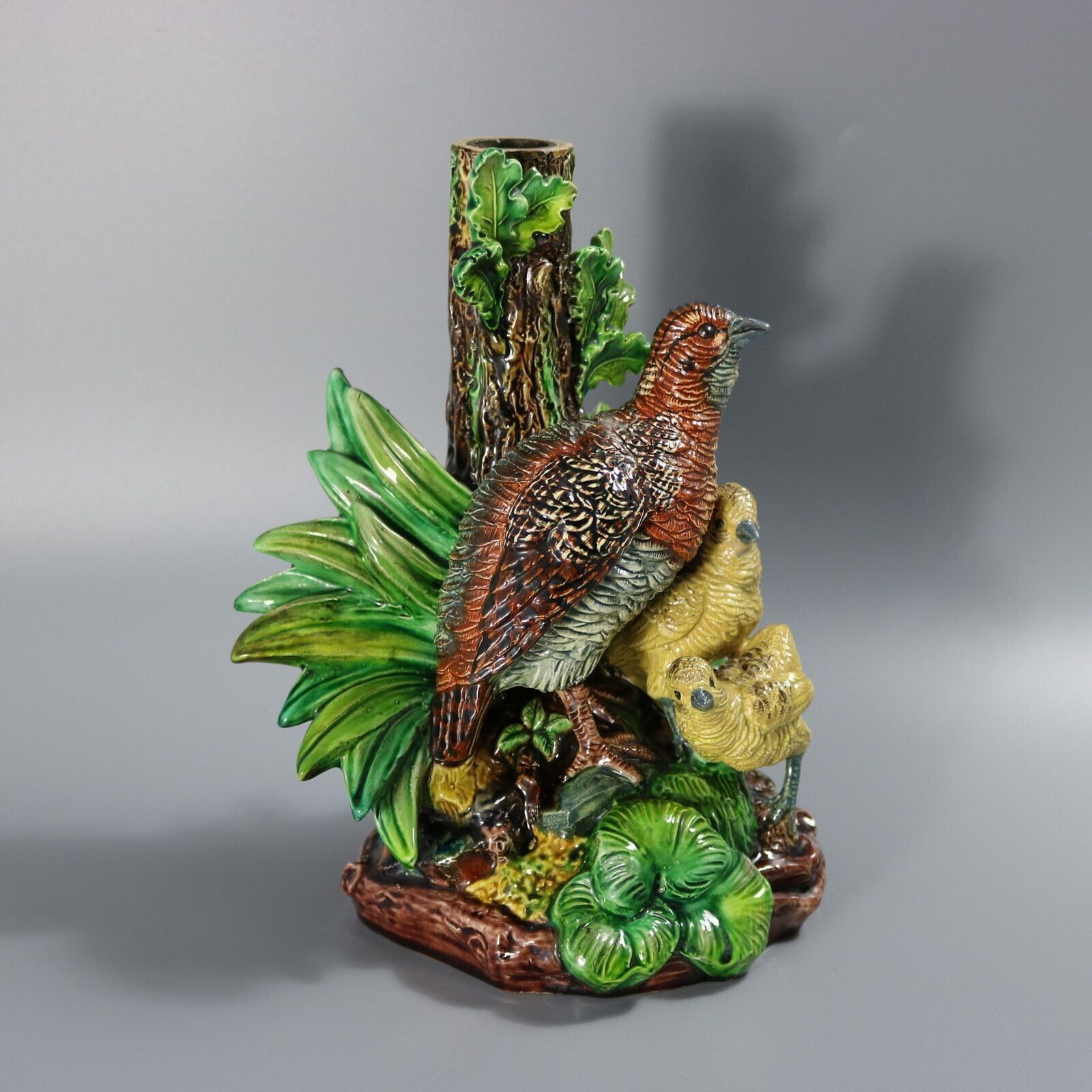 Hugo Lonitz Majolica Patrijs met Kuikens Kandelaarbasis photo vintage