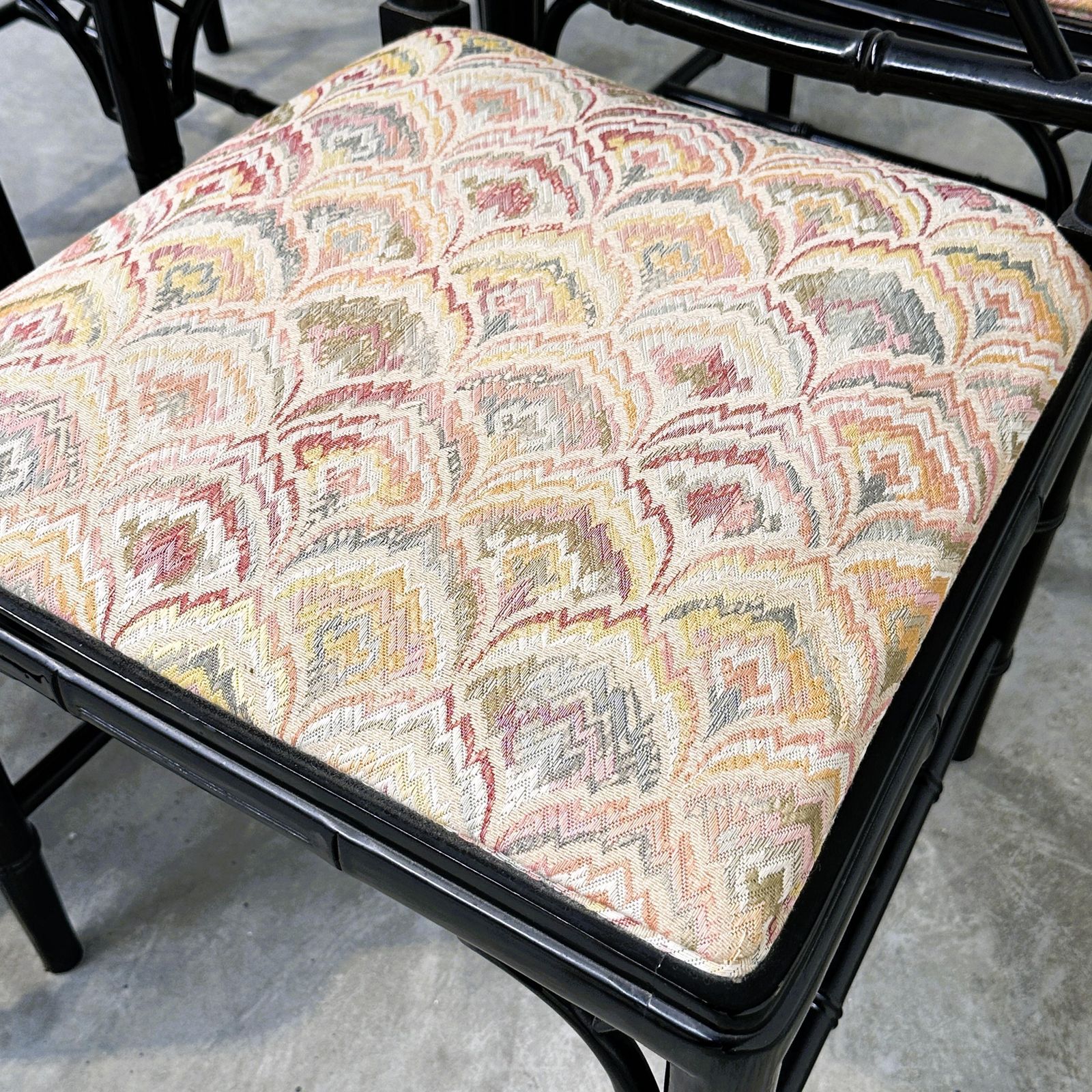 Set van 4 faux bamboe eetkamerstoelen in zwart lak, Hollywood Regency-stijl, jaren 1980 photo for sale