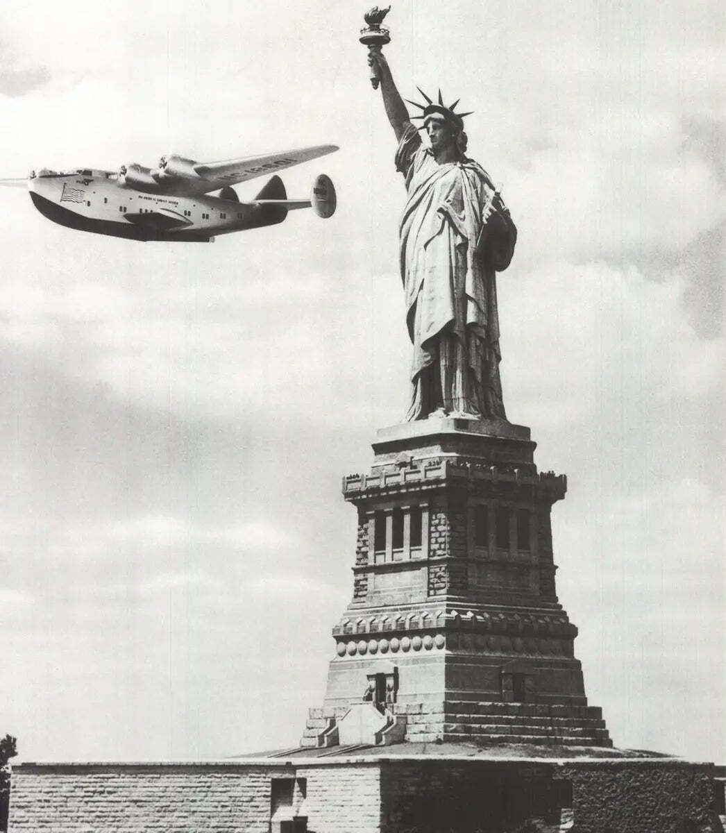 Statue Of Liberty 1995 Monochrome Photography Offset Lithograph Art Poster Print photo furniture