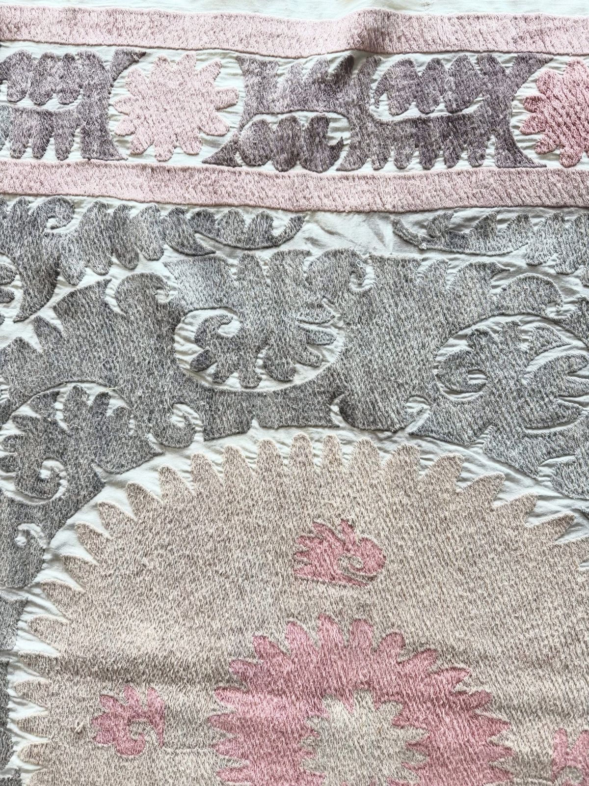 Boho Uzbek Suzani Tapestry 132 X 143 Cm photo vintage
