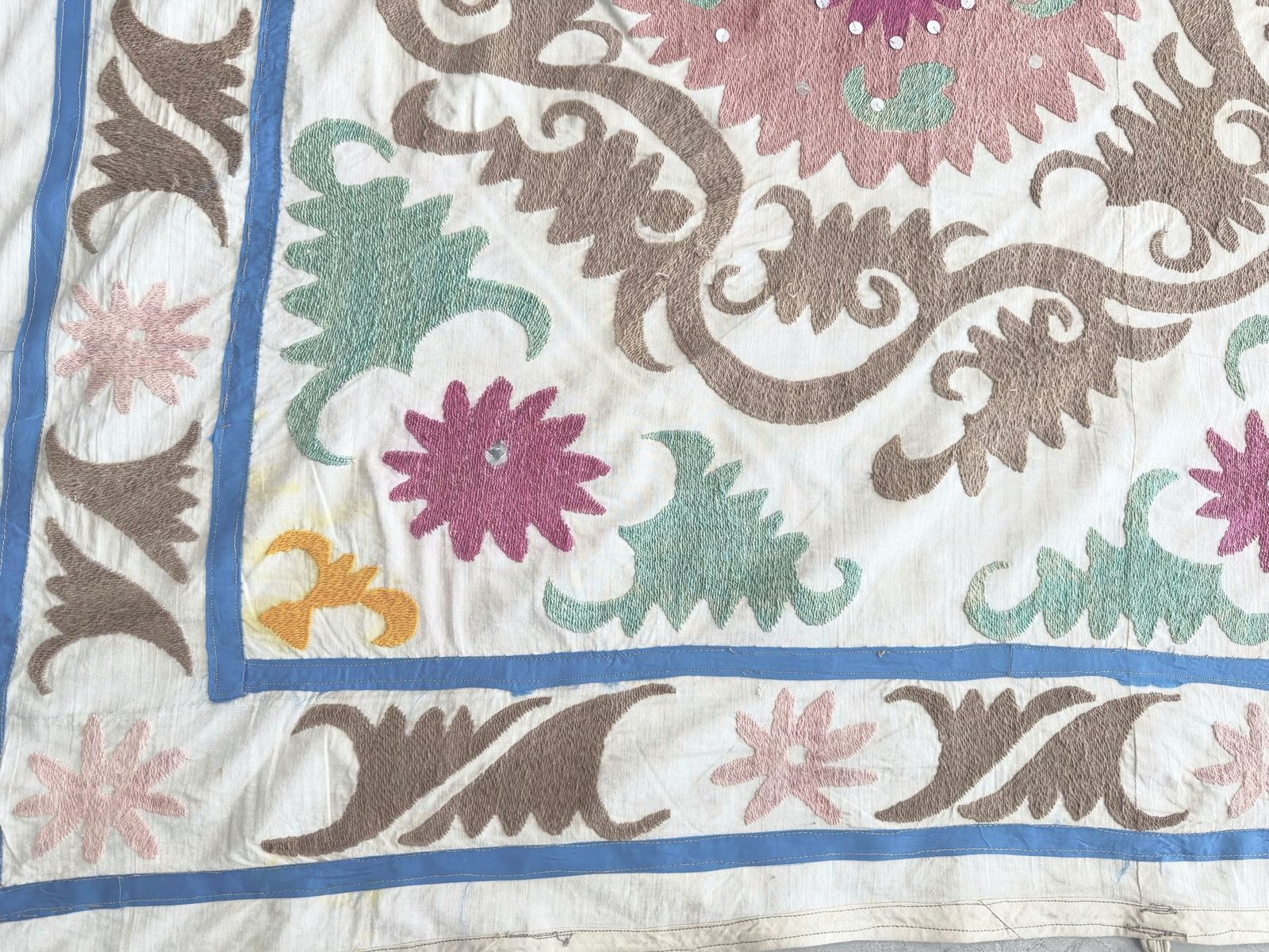Hand Embroidered Neutral Tan Suzani Tapestry, 116 X 126 Cm photo vinterior