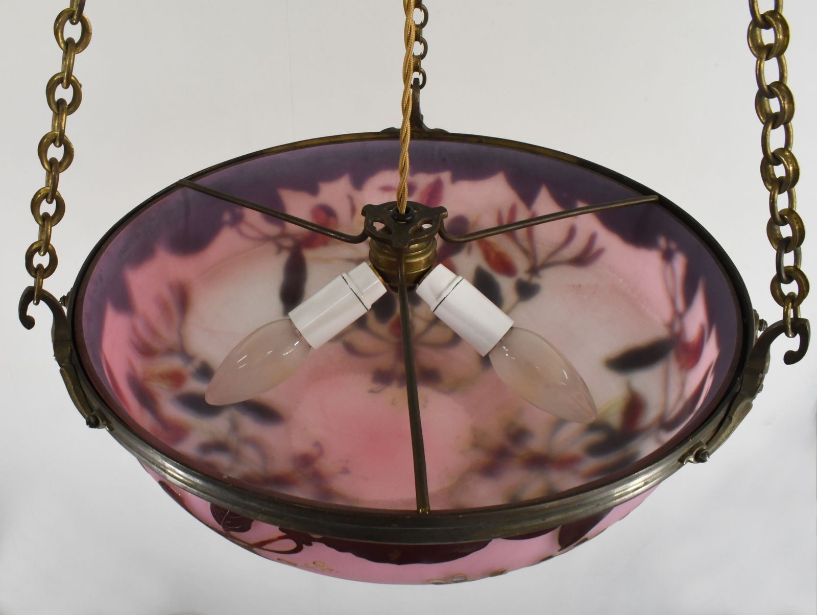 photo vintage French Art Deco Cameo Pendant Light By Gallé 1920s France