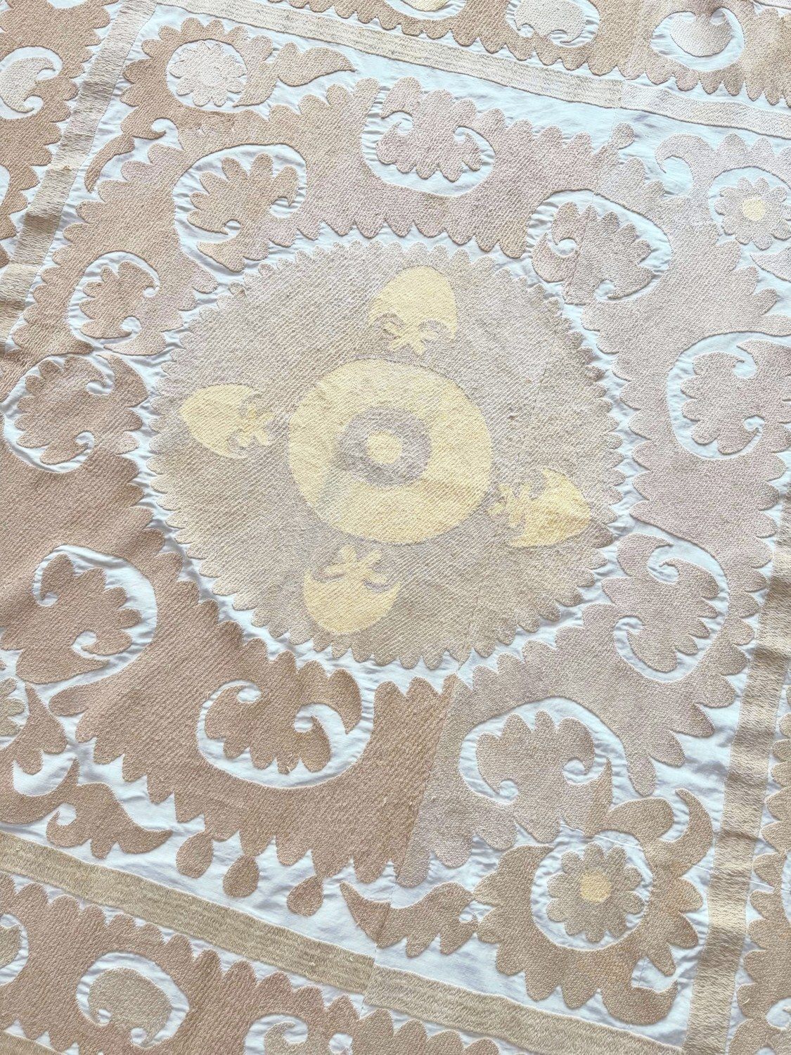 Tashkent Suzani Tablecloth   Hand Embroidered Textile 125 X 132 Cm photo vintage