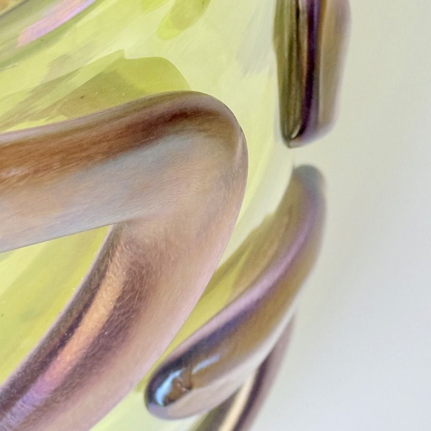 Paire de vases en verre de Murano jaune citron à applications violettes, fin du XXe siècle photo vintage