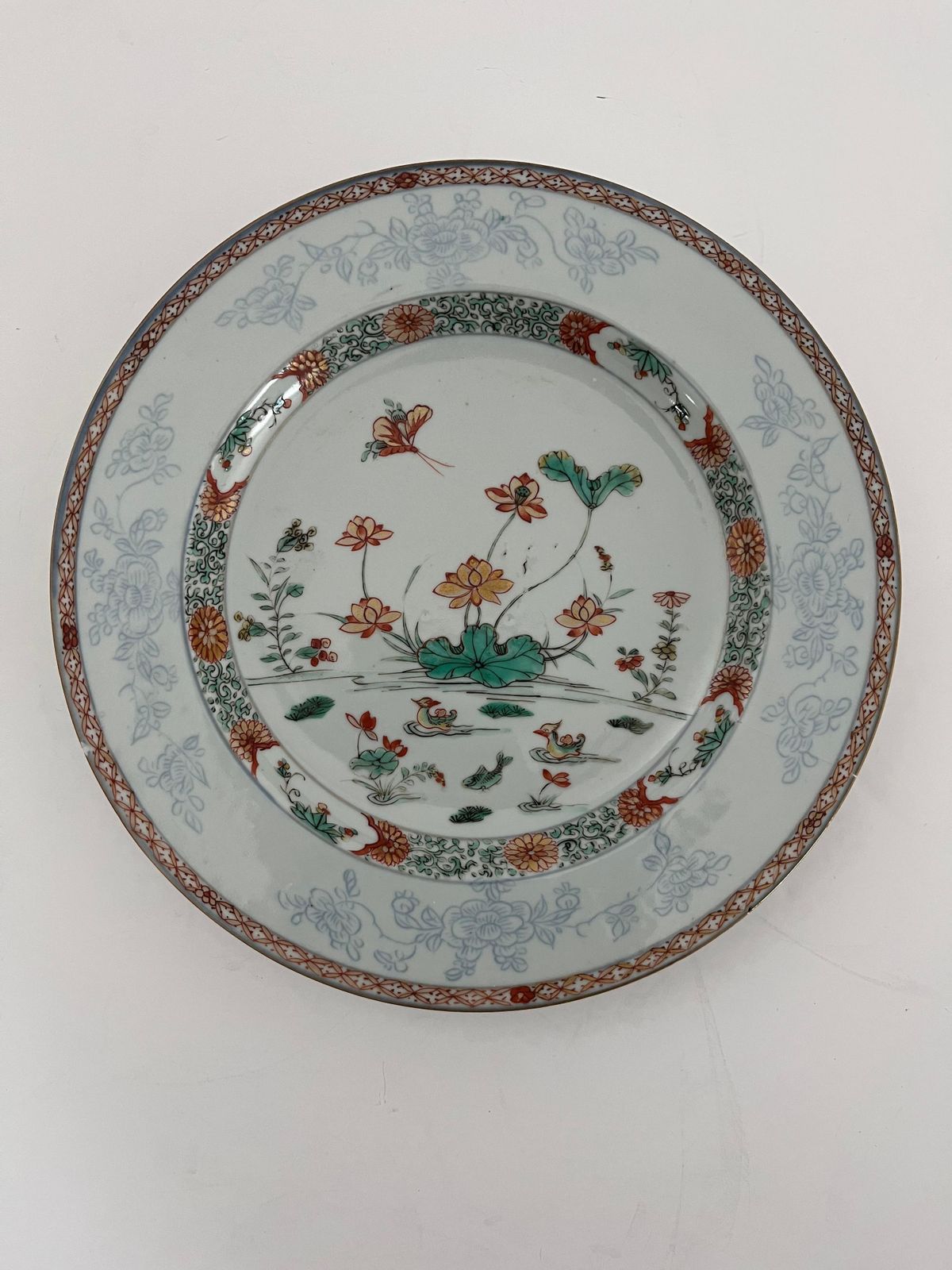 Chinees Kangxi Famille Verte bord, handgeschilderd porseleinen eendentafereel, ca. 1685 photo 725.0