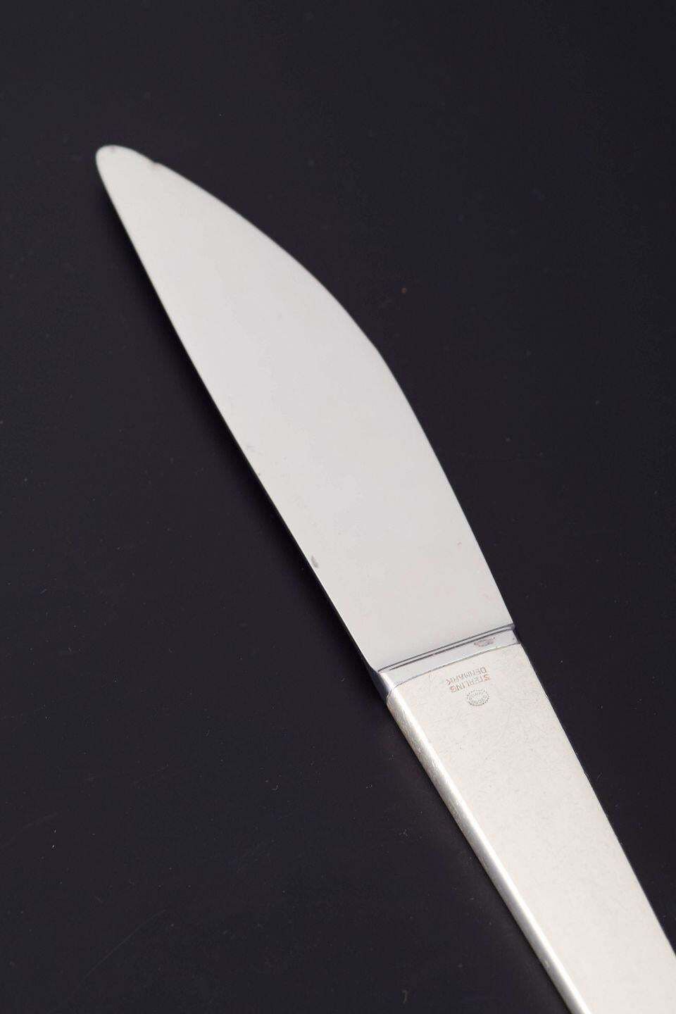 Henning Koppel voor Georg Jensen. 'Caravel' lunchmes in sterling zilver. photo furniture