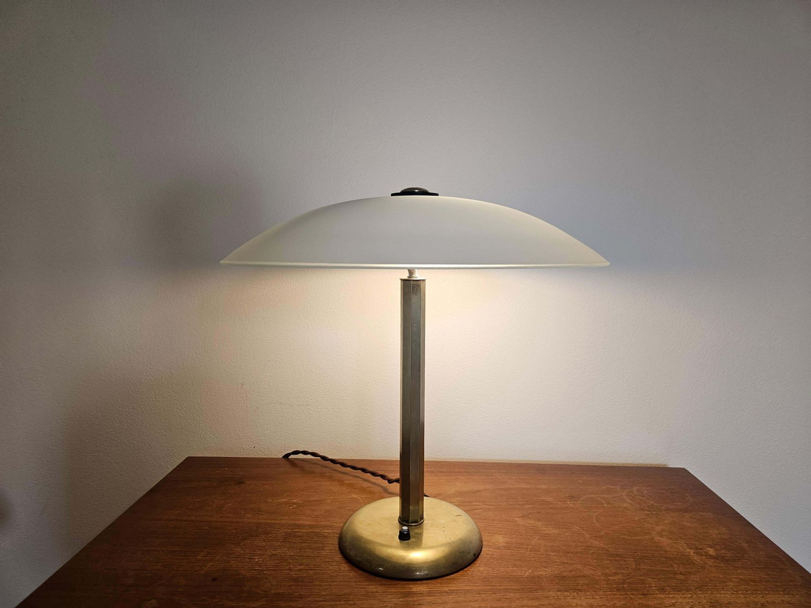 photo vinterior Zeer zeldzame art deco tafel- of bureaulamp, Duitsland, jaren 1930