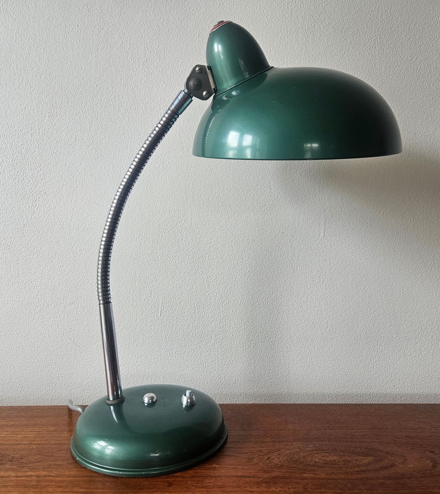 Zeer zeldzame mid-century industriële tafel- of bureaulamp – Helo Leuchten, Duitsland, ca. jaren 1950 photo 688.0