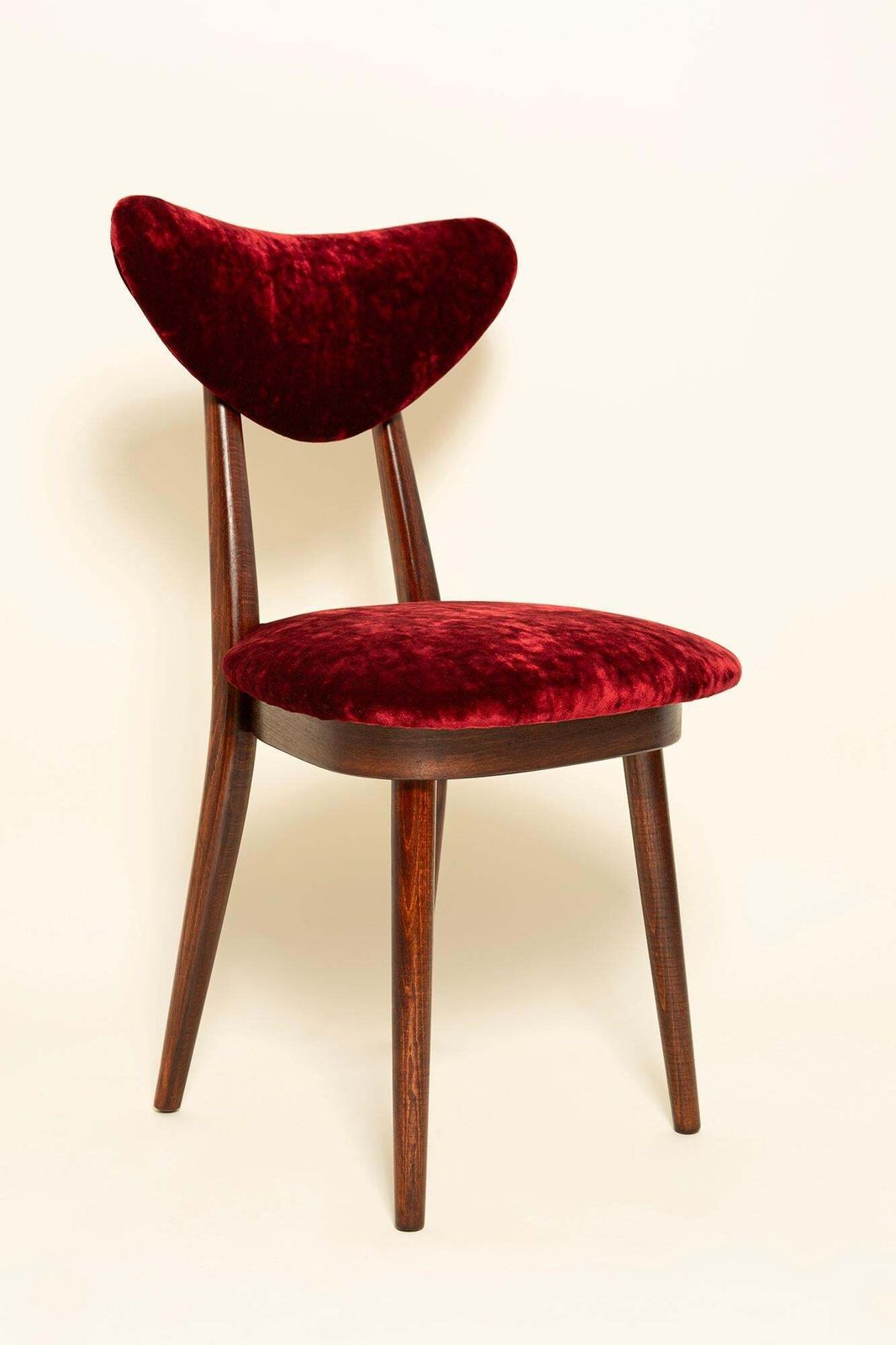 Mid-Century hartvormige stoel in Plushy Fr-fluweel van Dedar, Europa, ca. jaren 1960 photo furniture