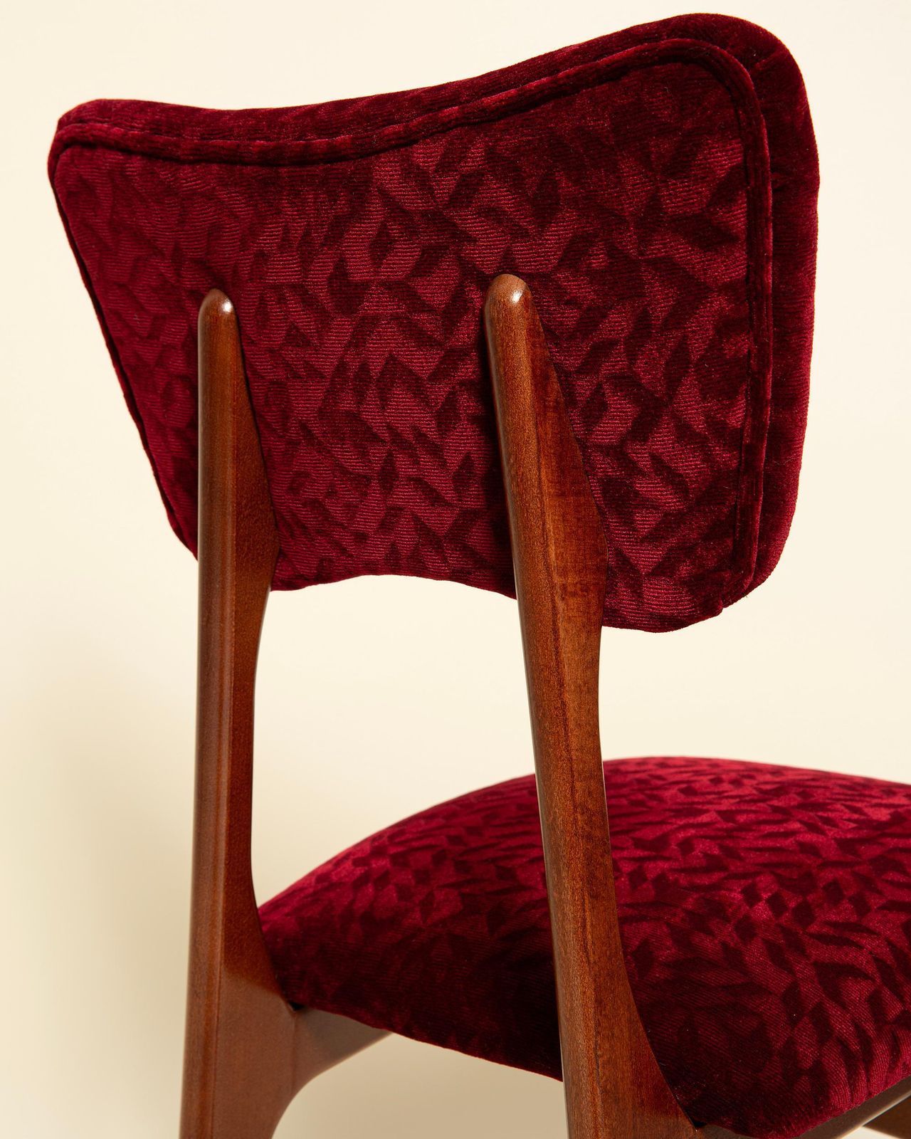 Four Midcentury Butterfly Chairs, Red Fr Velvet Bacara, Dedar, Walnut Wood, 1960 photo vintage