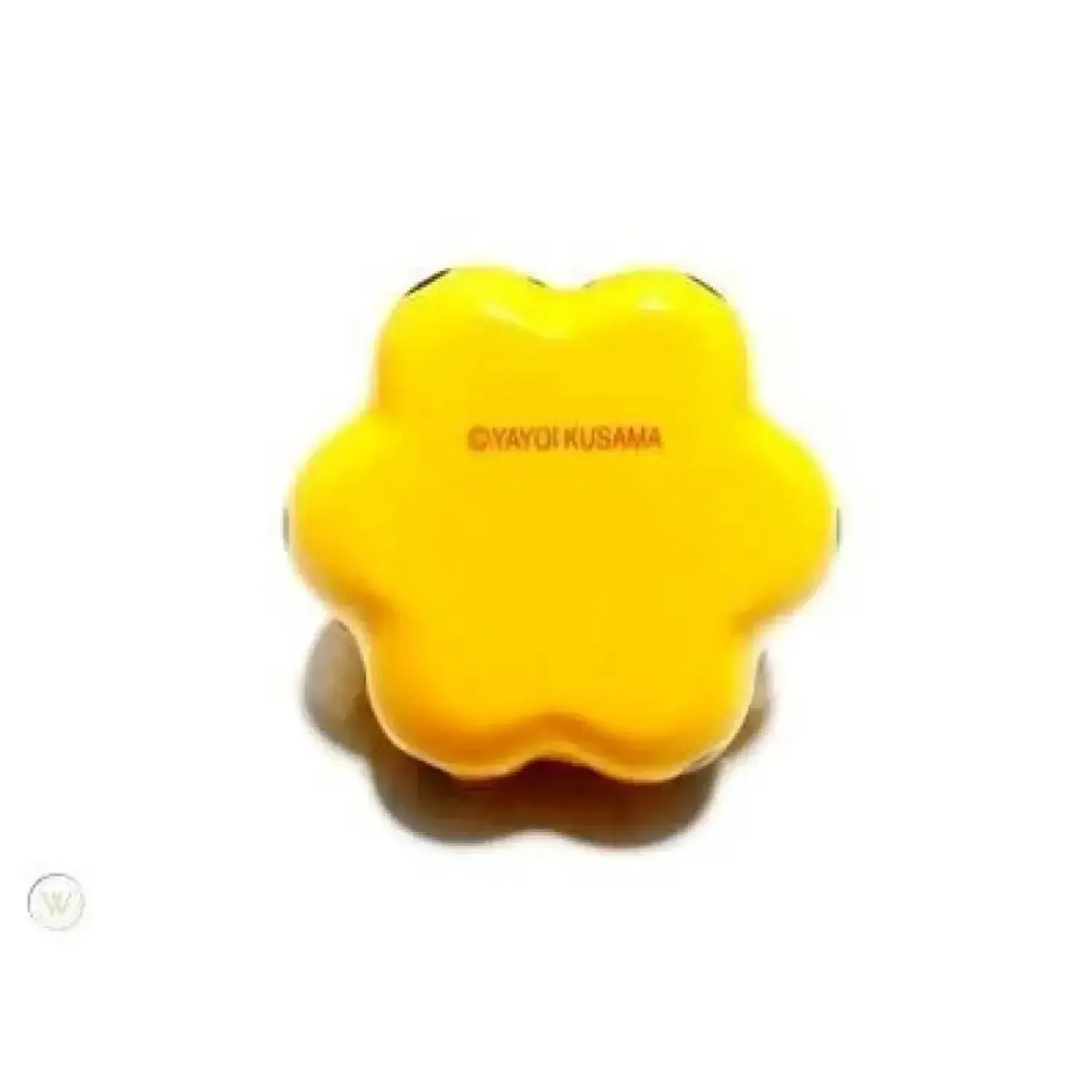 Yayoi Kusama Mini Yellow Pumpkin Limited Edition Porcelain Paperweight Sculpture photo Woonaccessoires