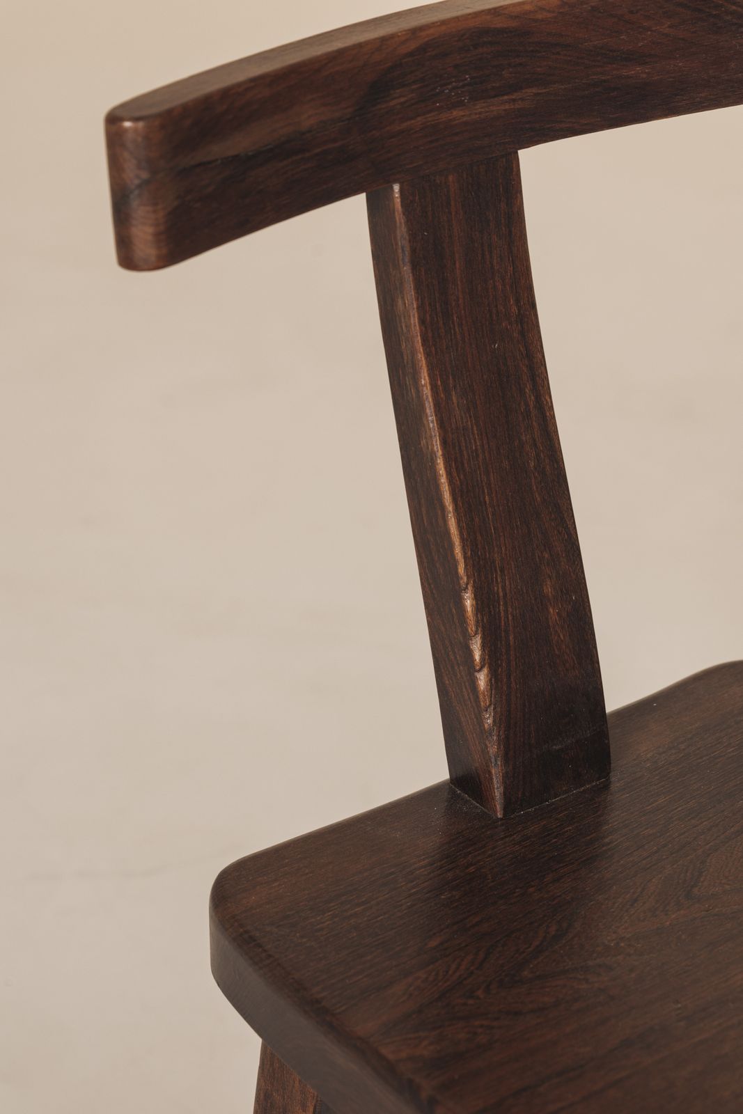 photo buy Large Set Of 8 Brutalist Wooden T Chairs By Aranjou, France 1960s.