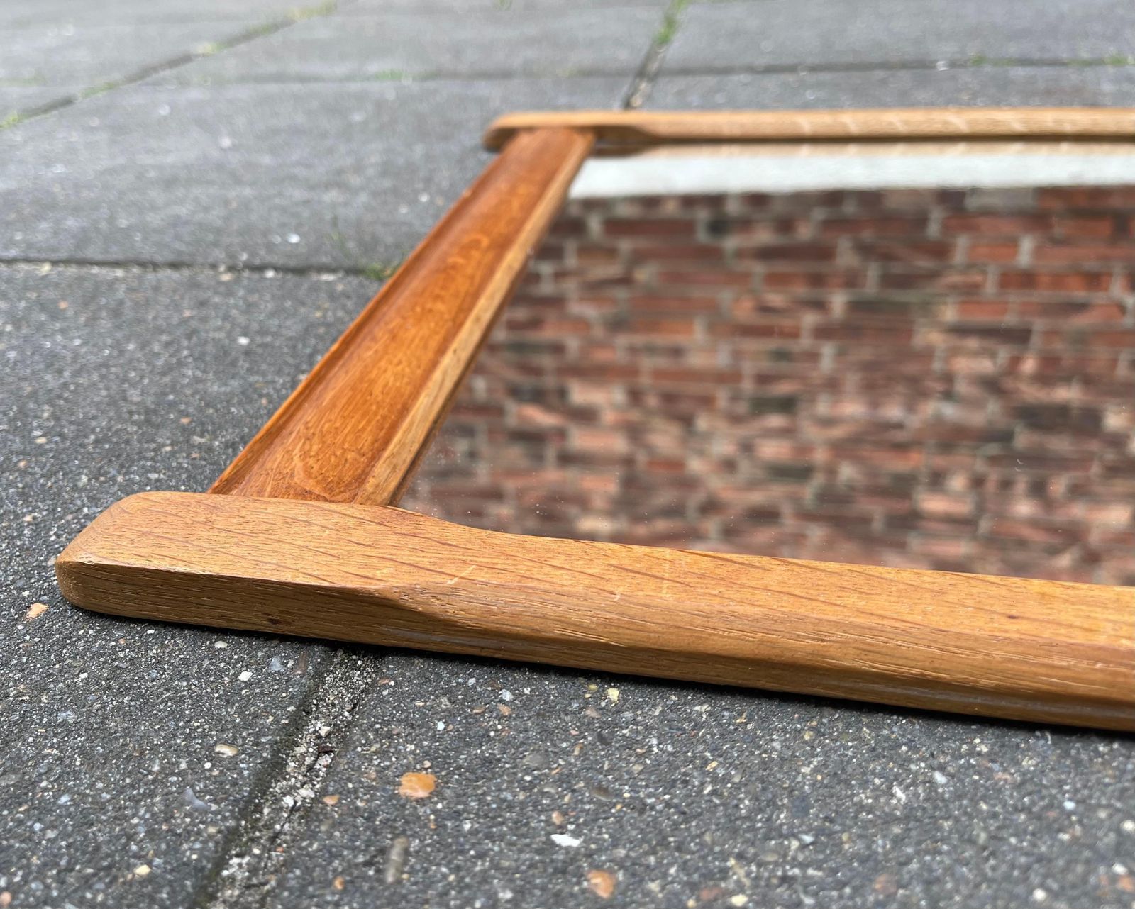 Hansen & Pedersen Sculpturele Art Deco Wandspiegel in Eiken, jaren 1940 photo Woonaccessoires