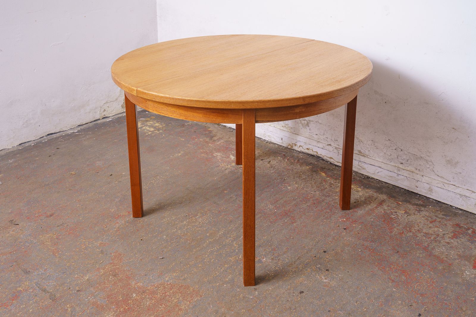 Danish Mid Century Teak Round Double Extending Dining Table photo 595.0