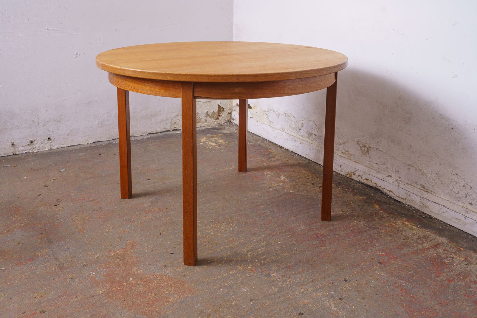 595.0 Danish Mid Century Teak Round Double Extending Dining Table photo