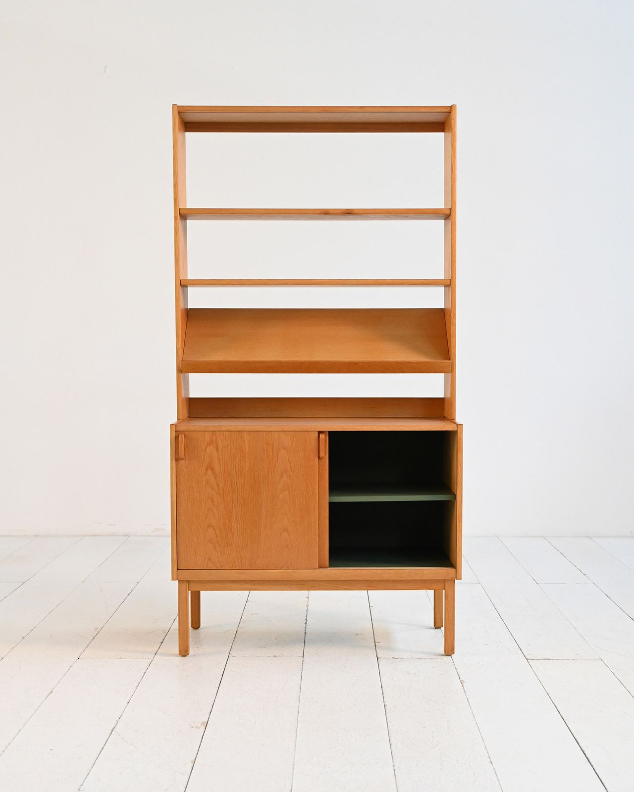 "Bodafors" Wandkast van Bertil Fridhagen, 1964 photo Meubels
