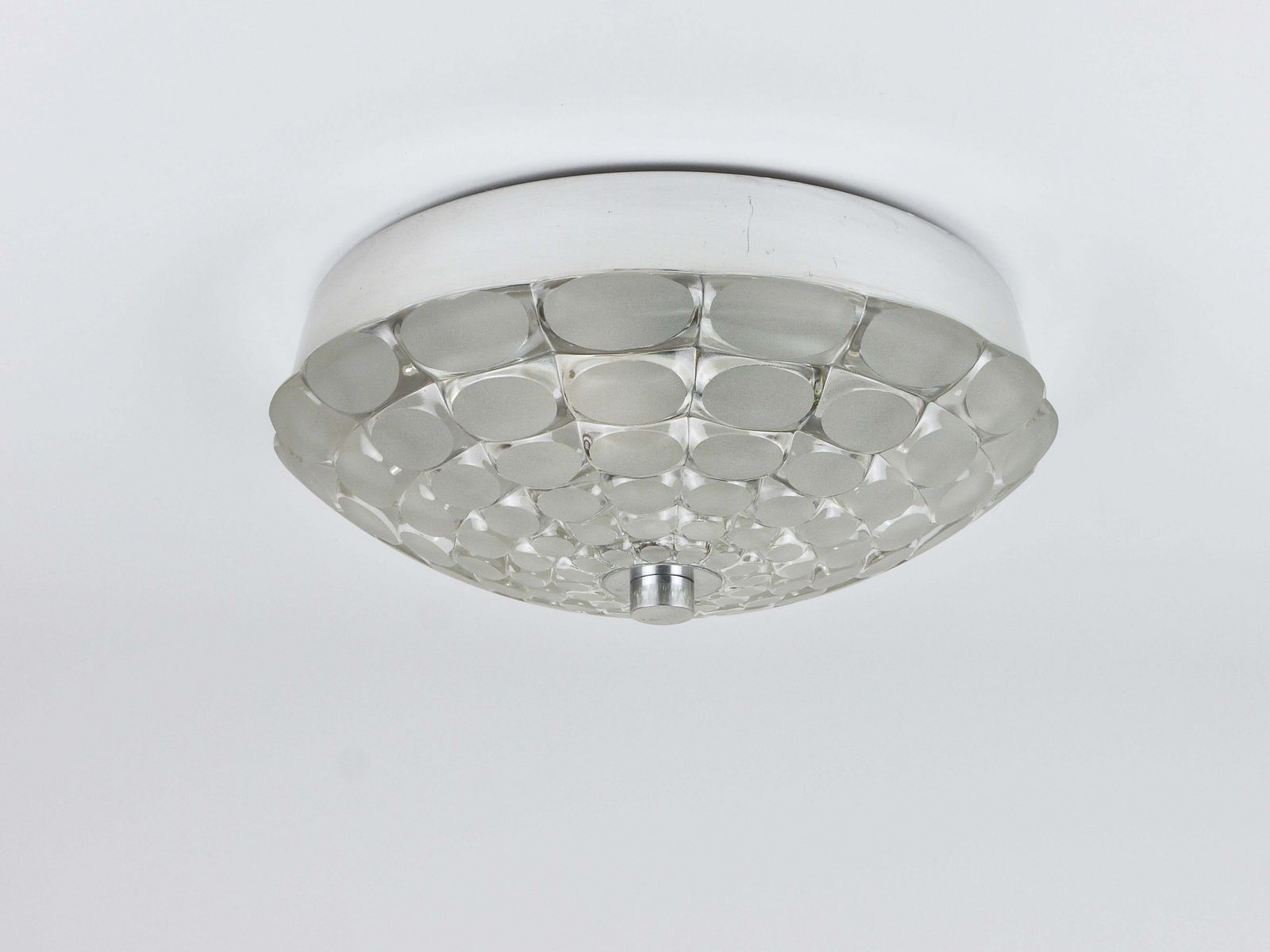 photo furniture Peill & Putzler Grote Ronde Op Art Glazen Wandlamp, 1970s
