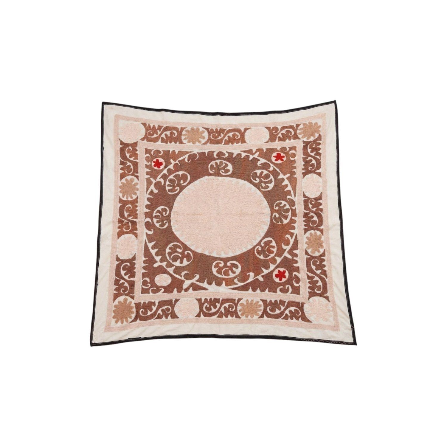 Neutrale Beige Suzani Wanddecoratie 133 x 140 cm